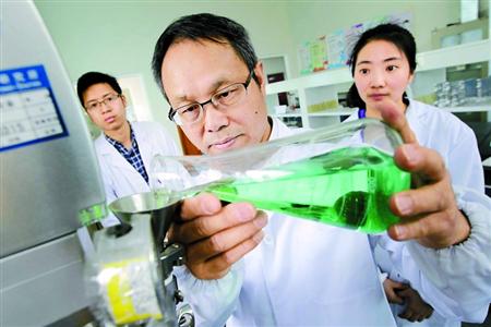 湯衛平技(jì)術團隊“鋰離子(zǐ)篩”提取鹽湖(hú)鹵水(shuǐ)中鋰超95％